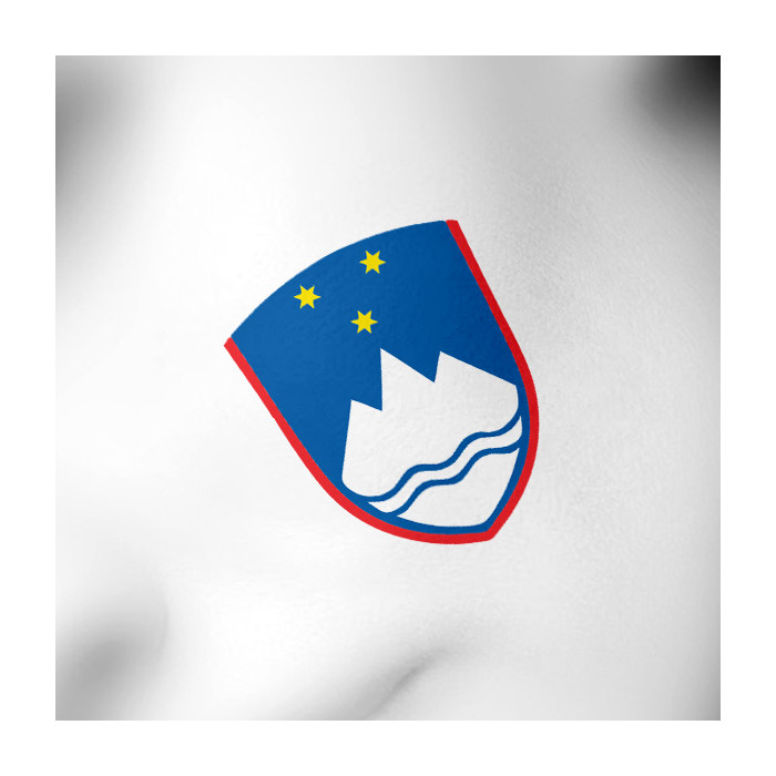 Slovenija tatuaggio in forma dello stemma