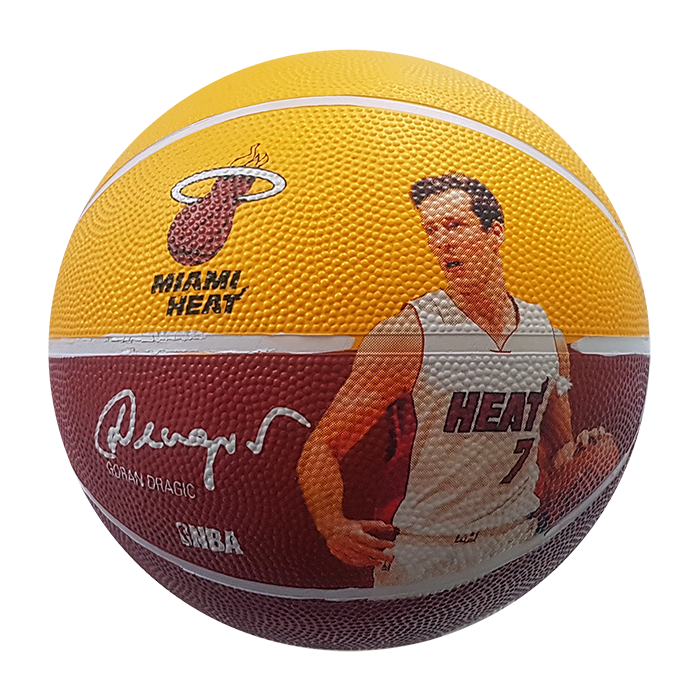 Miami Heat Spalding pallone Goran Dragić