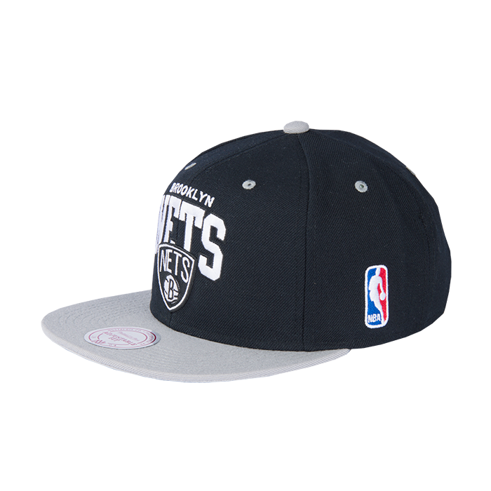 Brooklyn Nets Mitchell & Ness 2 Tone Team Arch Snapback cappellino