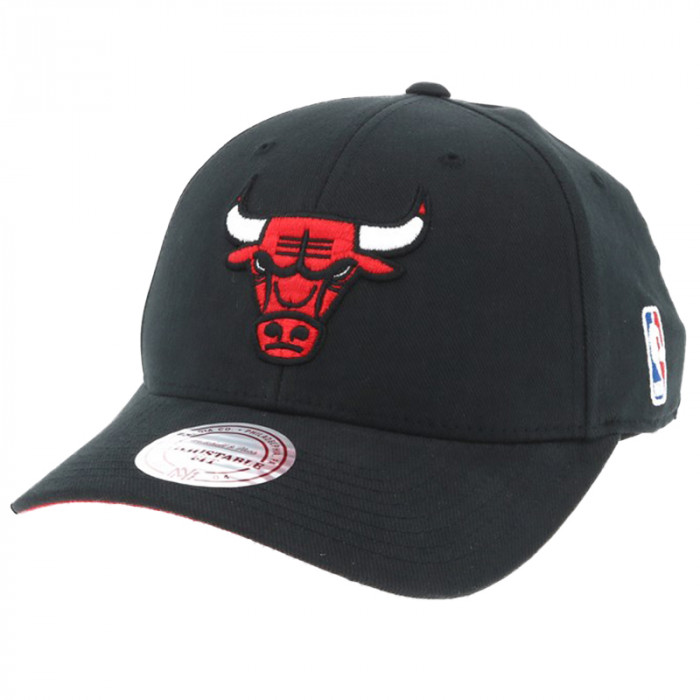 Chicago Bulls Mitchell & Ness Flexfit 110 Low Pro cappellino
