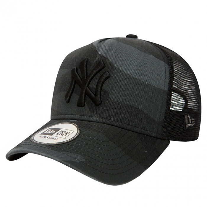 New York Yankees New Era Washed Camo Trucker cappellino (80580951)