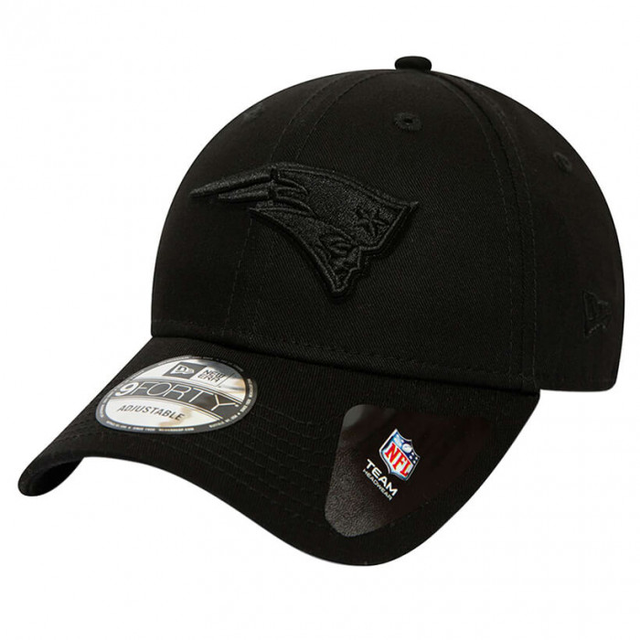 New England Patriots New Era 9FORTY Black on Black cappellino