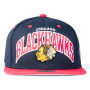 Chicago Blackhawks Mitchell & Ness 2 Tone Team Arch Snapback cappellino
