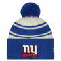 New York Giant New Era 2022 Official Sideline Sport Cuffed Pom cappello invernale