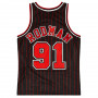 Dennis Rodman 91 Chicago Bulls 1995-96 Mitchell and Ness Swingman dres