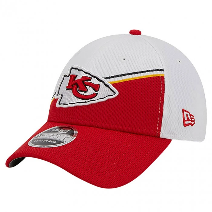 Kansas City Chiefs New Era 9FORTY NFL Sideline 2023 Stretch Snap kačket